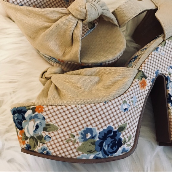 natural color chunky heel platform - Picture 3 of 7